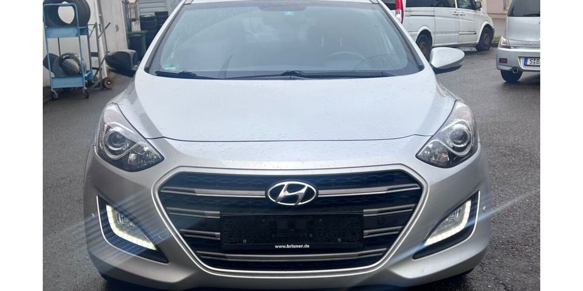 Hyundai i30 65.000 km 10.890 &euro; Esslingen 73728