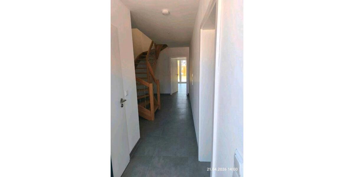 Doppelhaushälfte Weeze - 4 Zimmer, 138 m&sup2;, 1.575&euro; | Angebot:26268366