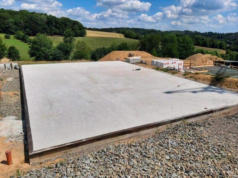 Doppelhaushälfte zur Vermieten für 2 Familien zimmer