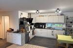 Moderne 3-Zimmer-Wohnung mit Terrasse, kleinem Gartenanteil und TG-Stellplatz, in beliebter Lage von Erlangen-Frauenaurach