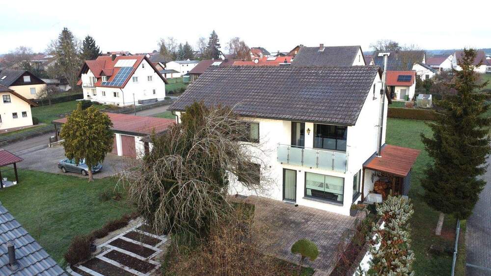 Mehrfamilienhaus, Wohnhaus Hilpoltstein / Meckenhausen Hagenbuch - 6 Zimmer, 185 m&sup2;, 565.000&euro; | Angebot:25663186