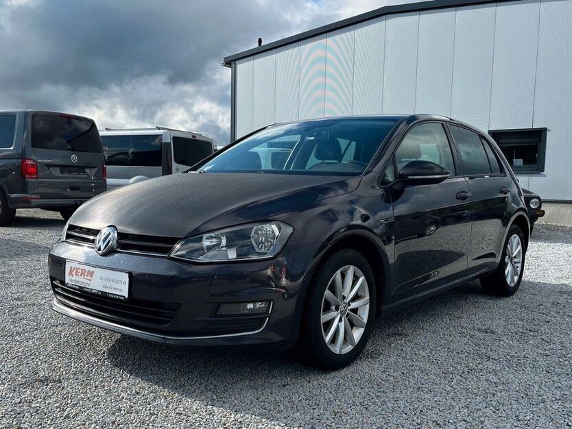 VW Golf 282.000 km 7.499 € Jandelsbrunn 94118