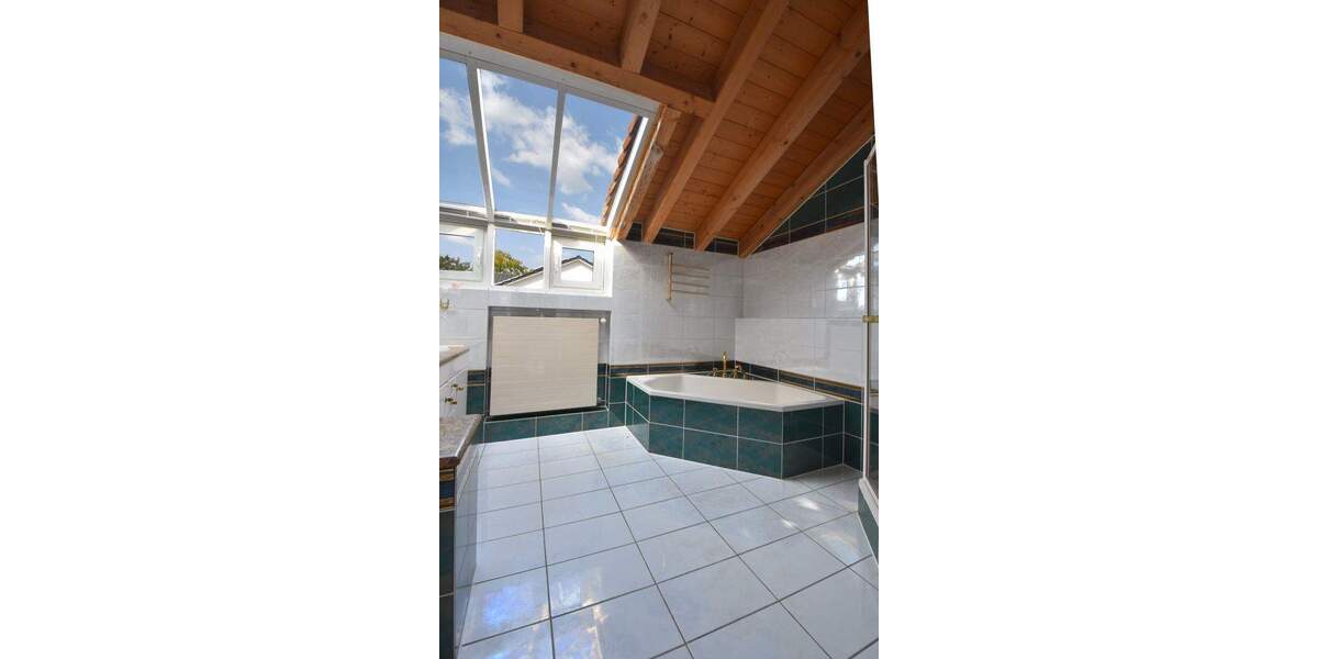 Einfamilienhaus Limburgerhof - 7 Zimmer, 215 m&sup2;, 595.000&euro; | Angebot:25683231