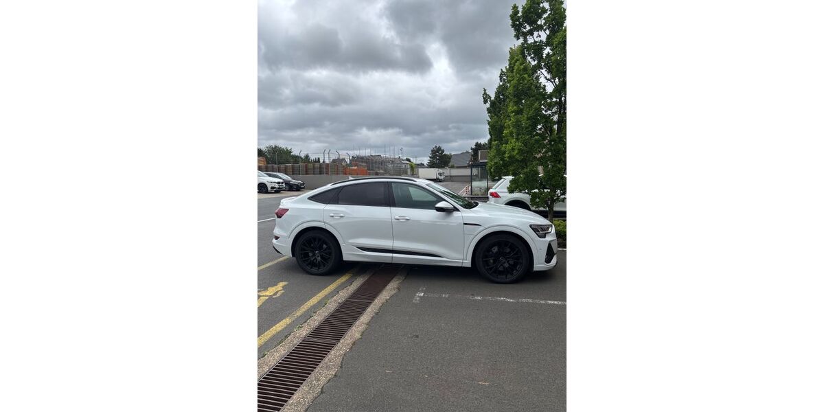Audi e-tron 62.045 km 35.000 &euro; Erftstadt 50374