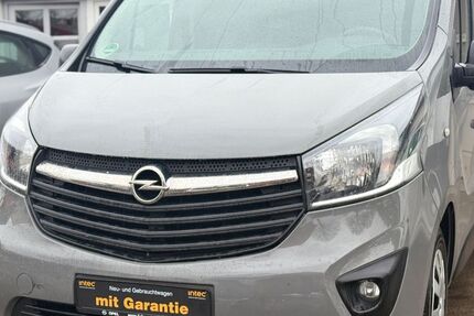 Opel Vivaro 175.689 km 8.799 &euro; Nörten-Hardenberg OT Angerstein 37176