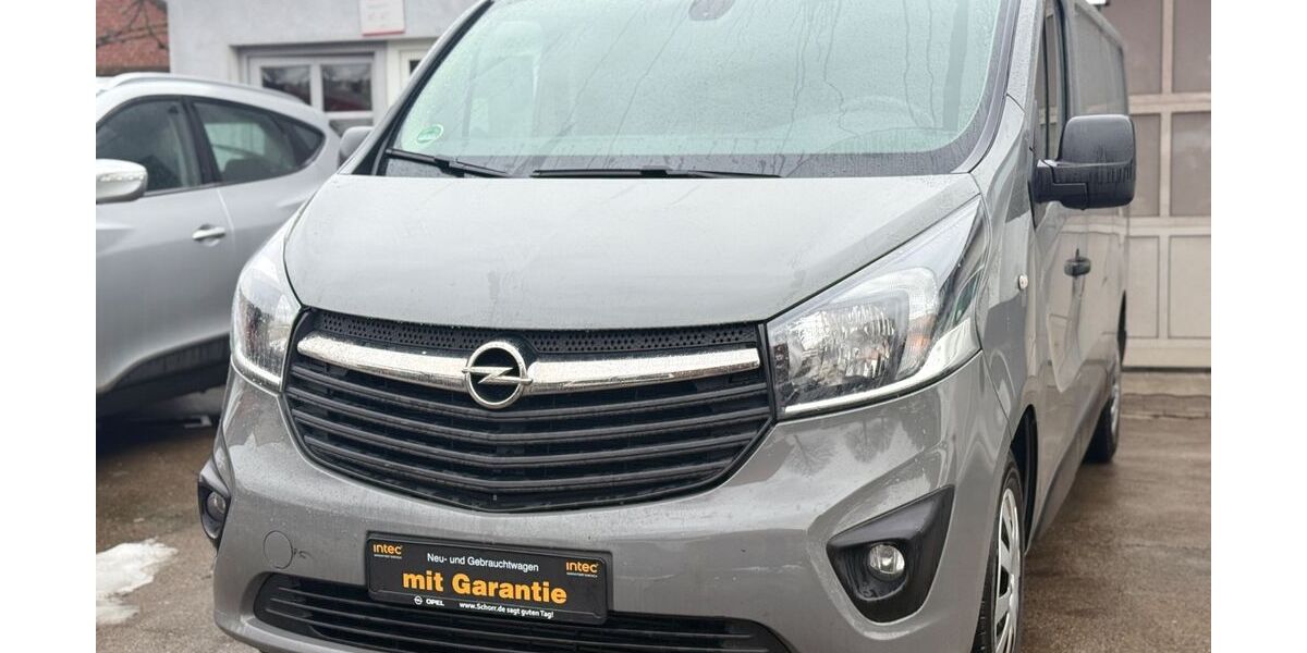 Opel Vivaro 175.689 km 8.799 &euro; Nörten-Hardenberg OT Angerstein 37176