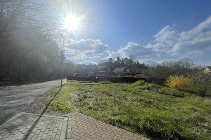 Realisieren Sie hier Ihr individuelles Wohn- oder Ferienhausprojekt direkt am Waldrand!