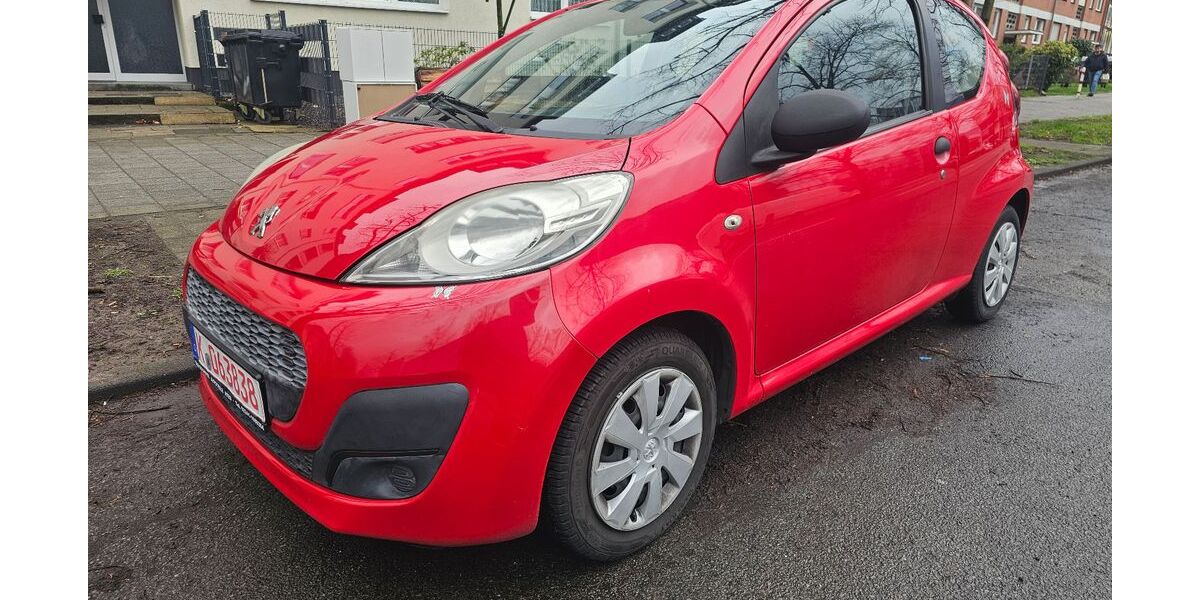 Peugeot 107 98.000 km 2.890 &euro; Köln 50739