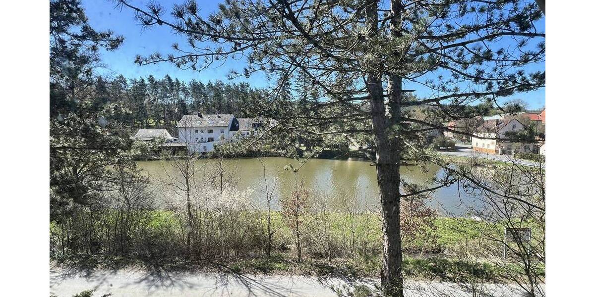 Mehrfamilienhaus, Wohnhaus Neustadt an der Aisch Unterstrahlbach - 4 Zimmer, 157 m&sup2;, 290.000&euro; | Angebot:26570828