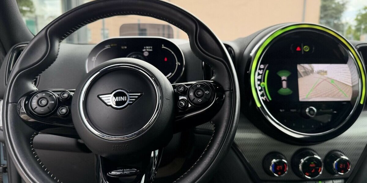 Mini Cooper Countryman All4 Cooper SE / All4 / PANO 58.000 km 24.990 &euro; Mönchengladbach 41066