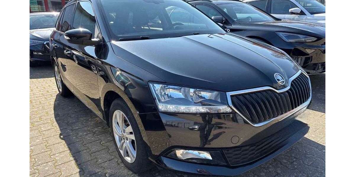 Skoda Fabia 90.450 km 11.699 &euro; Neunkirchen 57290