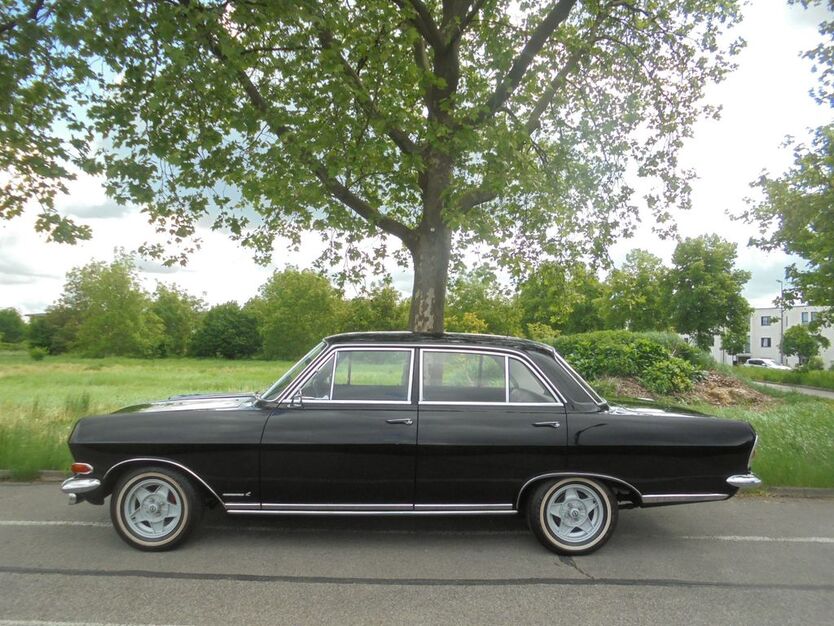 Opel Rekord 50.150 km 32.500 € Landshut 84034