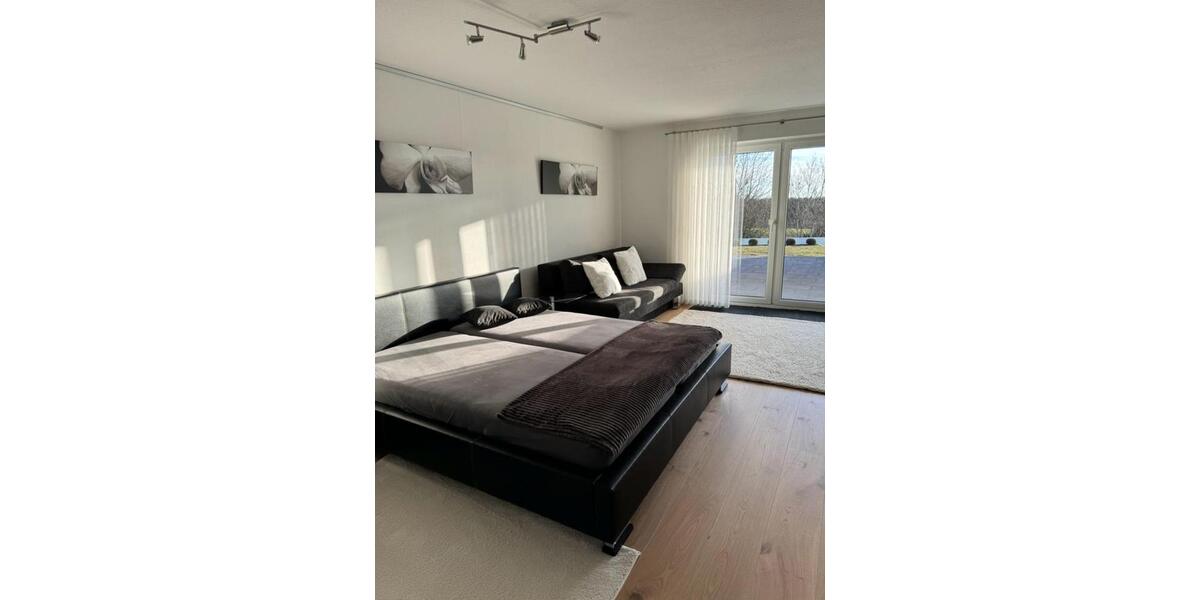 Möblierte Einliegerwohnung mit Terrasse und Küche in Aulendorf 1 zimmer