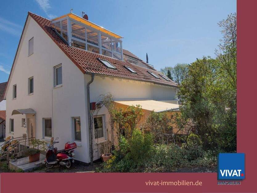 Junge DHH mit ganz besonderem Freisitz und grünem Weitblick! Große Terrasse, Mikro-Garten. 5 zimmer