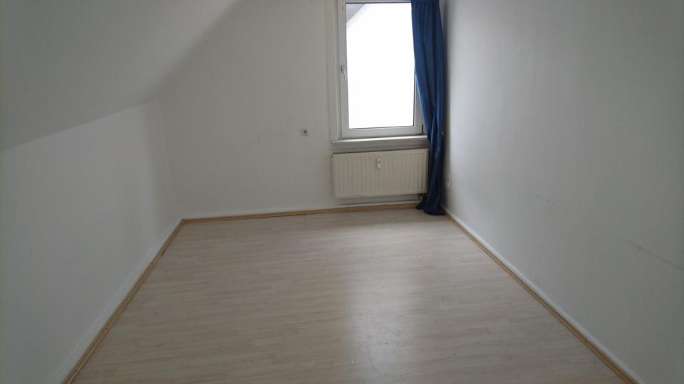 Etagenwohnung Paderborn Neuenbeken - 1 Zimmer, 31 m&sup2;, 220&euro; | Angebot:26705725