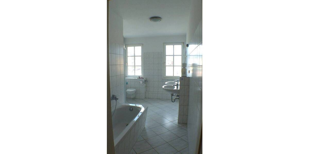 Etagenwohnung Gotha - 3 Zimmer, 82 m&sup2;, 635&euro; | Angebot:26779137