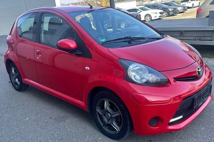Toyota Aygo (X) 118.000 km 4.200 &euro; Essingen 73457