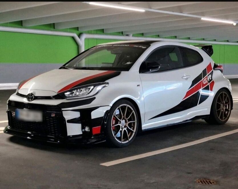 Yaris