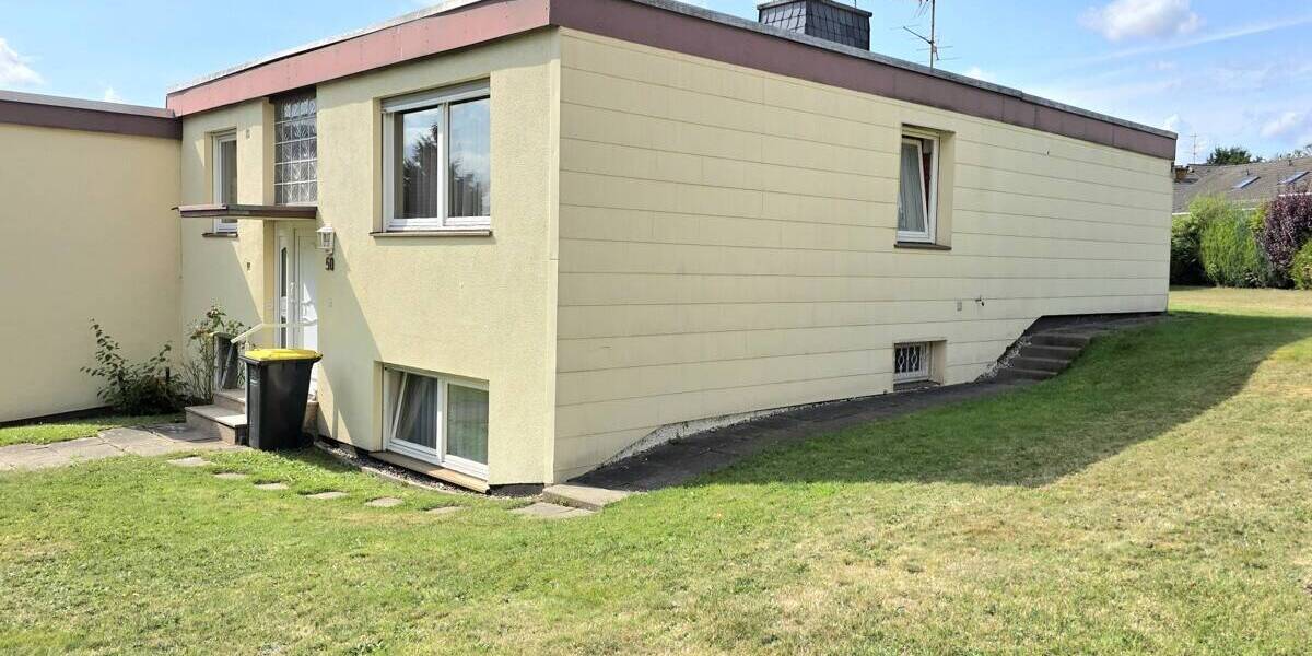 Gepflegtes Reihenendhaus mit großem Grundstück in Kassel-Niederzwehren 4 zimmer