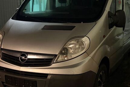Opel Vivaro 114.000 km 3.300 &euro; Berlin 13359