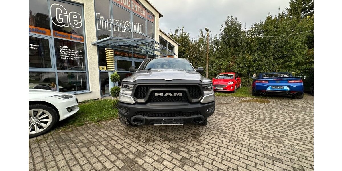 Dodge RAM 1500 5,7 HEMI REBEL ÜBERROLLBÜGEL ROLLO 94.000 km 37.999 € Rudolstadt 07407