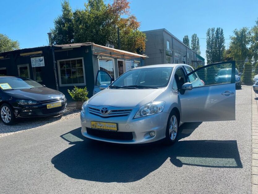 Auris