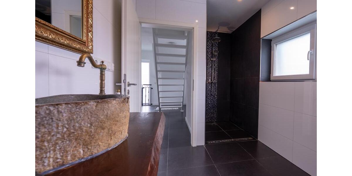 Etagenwohnung Gronau (Westfahlen) - 4 Zimmer, 138 m&sup2;, 569.000&euro; | Angebot:27134338