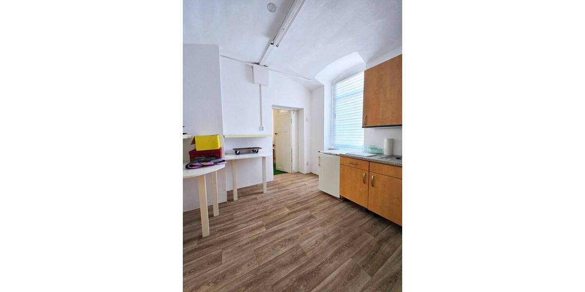 Mehrfamilienhaus, Wohnhaus Gröbzig Gröbzig - 8 Zimmer, 290 m&sup2;, 85.000&euro; | Angebot:26858802