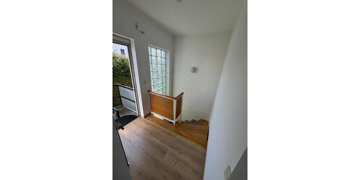 Reihenhaus Oberasbach - 2 Zimmer, 69 m&sup2;, 1.100&euro; | Angebot:26423924