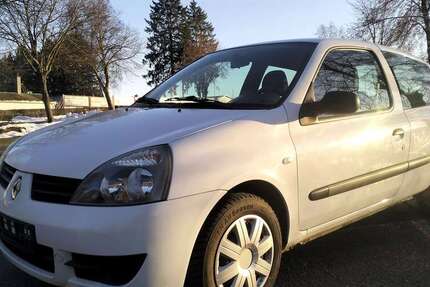 Renault Clio 72.180 km 3.199 &euro; Auerbach 09392