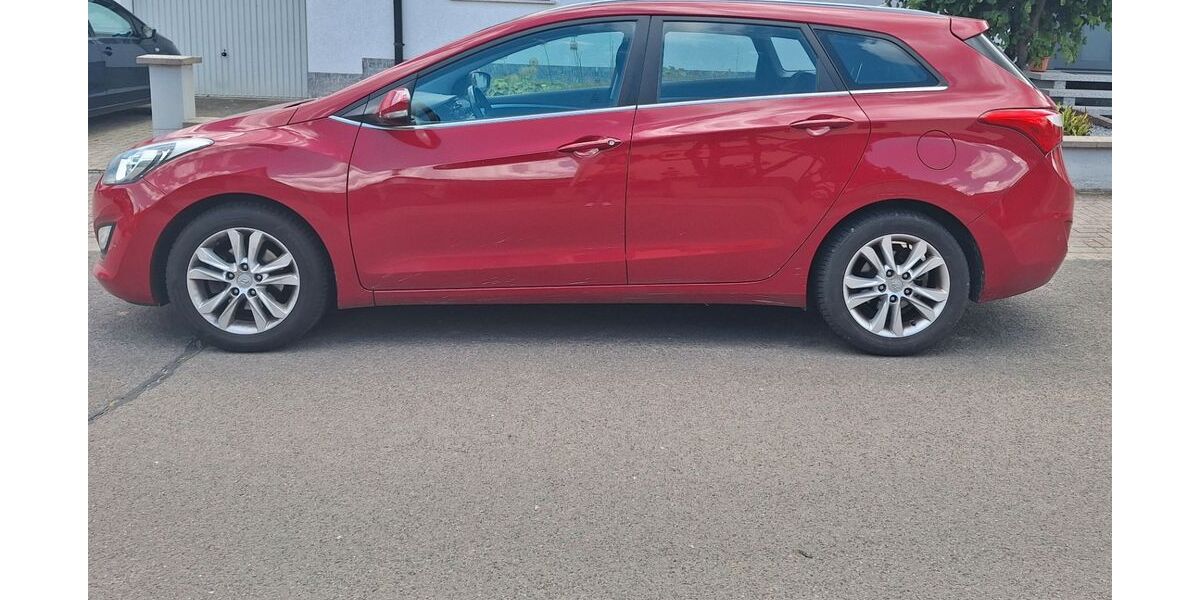 Hyundai i30 75.775 km 5.700 &euro; Zellertal 67308