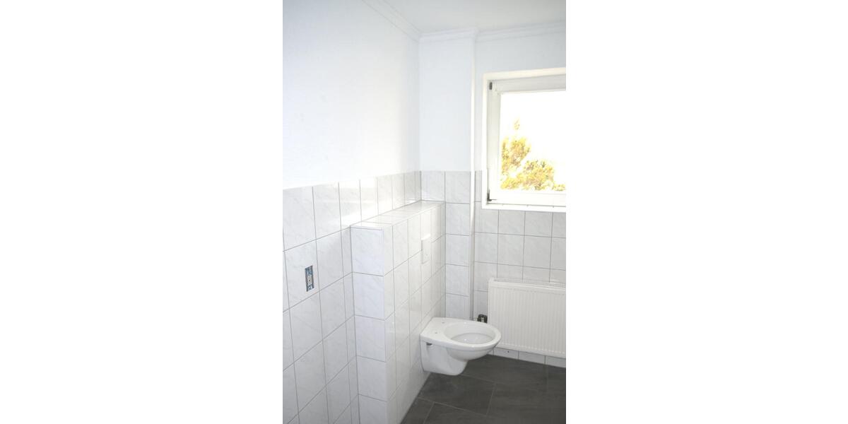 Etagenwohnung Artern - 3 Zimmer, 76 m&sup2;, 491&euro; | Angebot:26432698