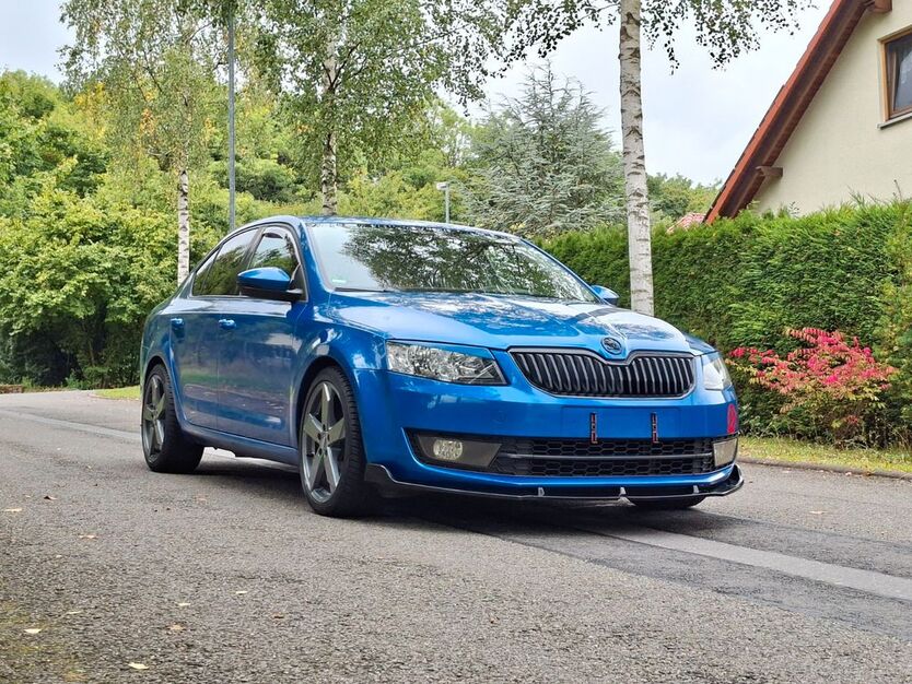 Skoda Octavia 124.000 km 8.490 € Amt Wachsenburg 99334