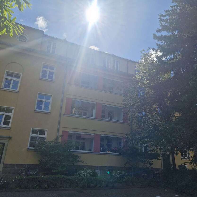 Wohnung zum Mieten in Dresden 445 € 52.78 m²