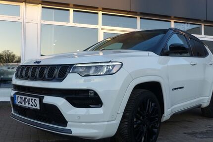 Jeep Compass 21.900 km 29.300 &euro; Neumünster 24539