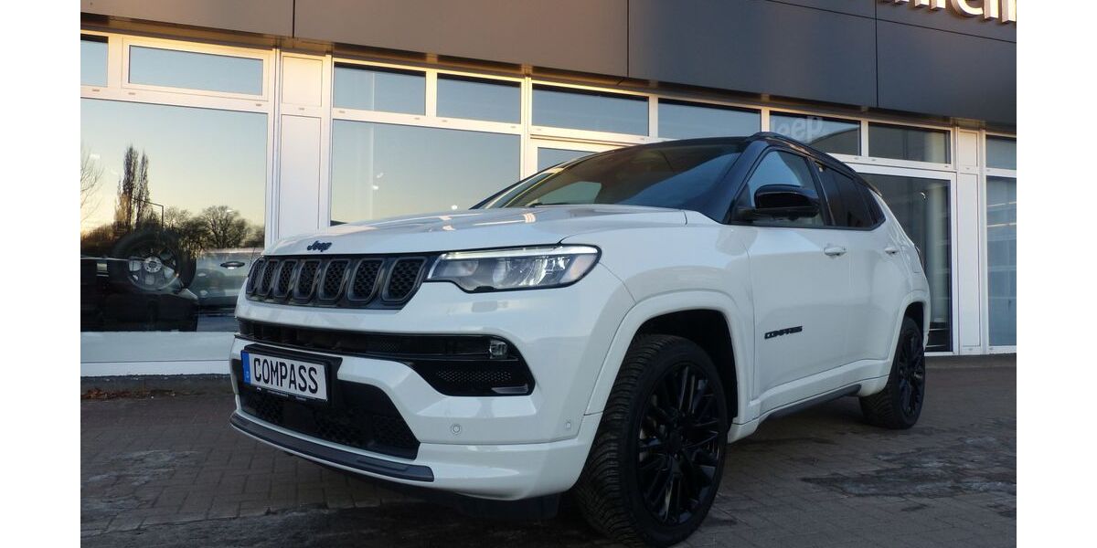 Jeep Compass 21.900 km 29.300 &euro; Neumünster 24539