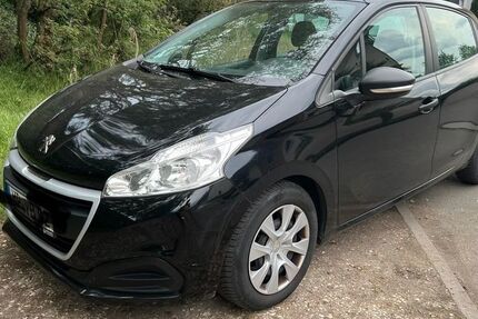 Peugeot 208 147.000 km 5.490 &euro; Lampertheim 68623