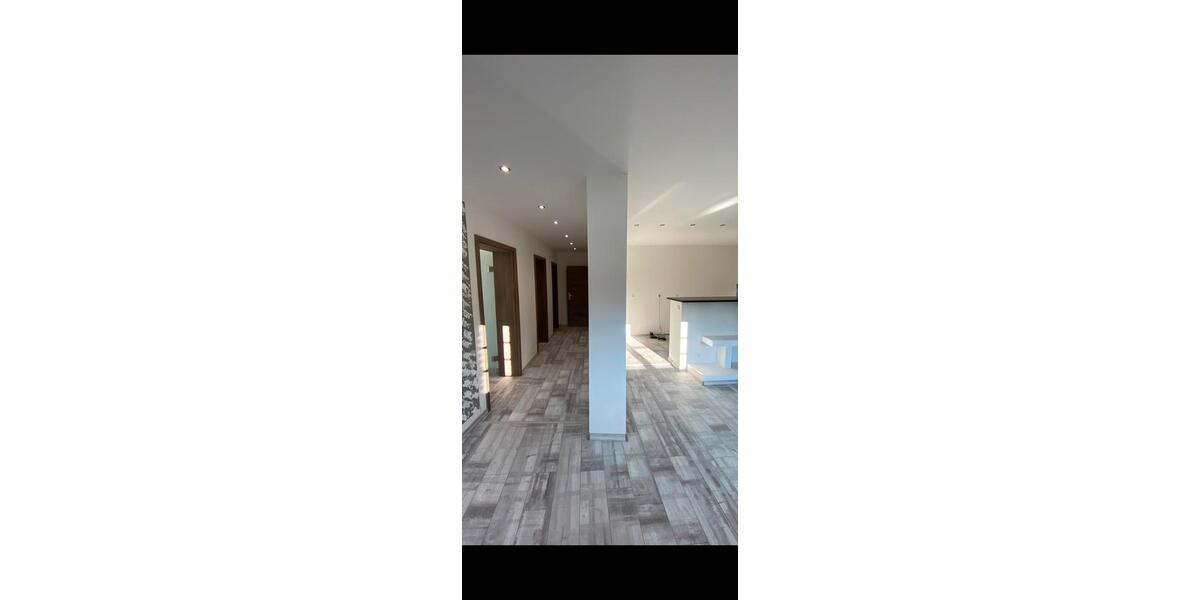 Etagenwohnung Gräfenhainichen - 2 Zimmer, 70 m&sup2;, 560&euro; | Angebot:24976096