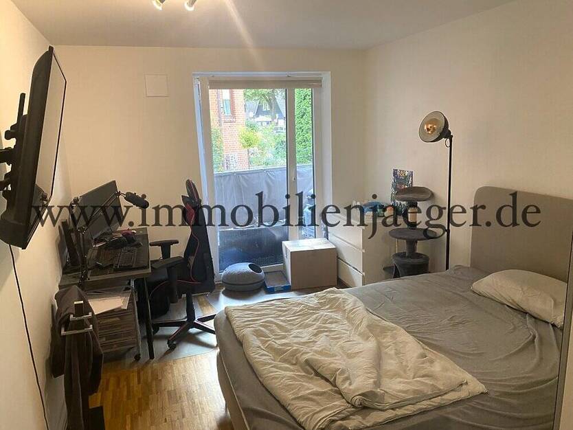 Alt-Garstedt Altes Rathaus - Neubaustandard - Barrierefreie Wohnung mit Terrasse - Ideal für Senioren