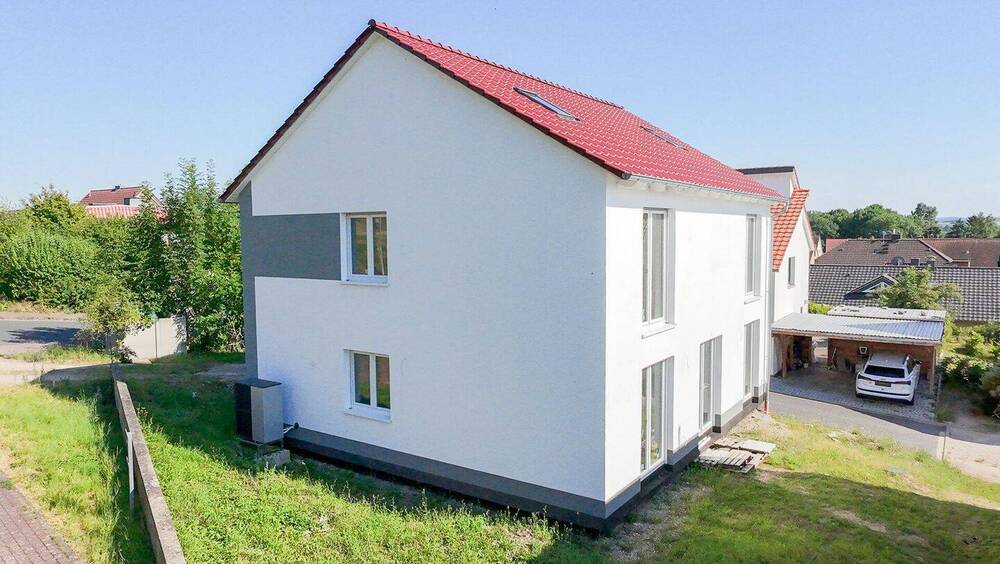 Einfamilienhaus Niedernjesa Niedernjesa - 8 Zimmer, 220 m&sup2;, 694.000&euro; | Angebot:26192134