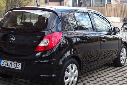 Opel Corsa 150.000 km 4.150 &euro; Görlitz 02828