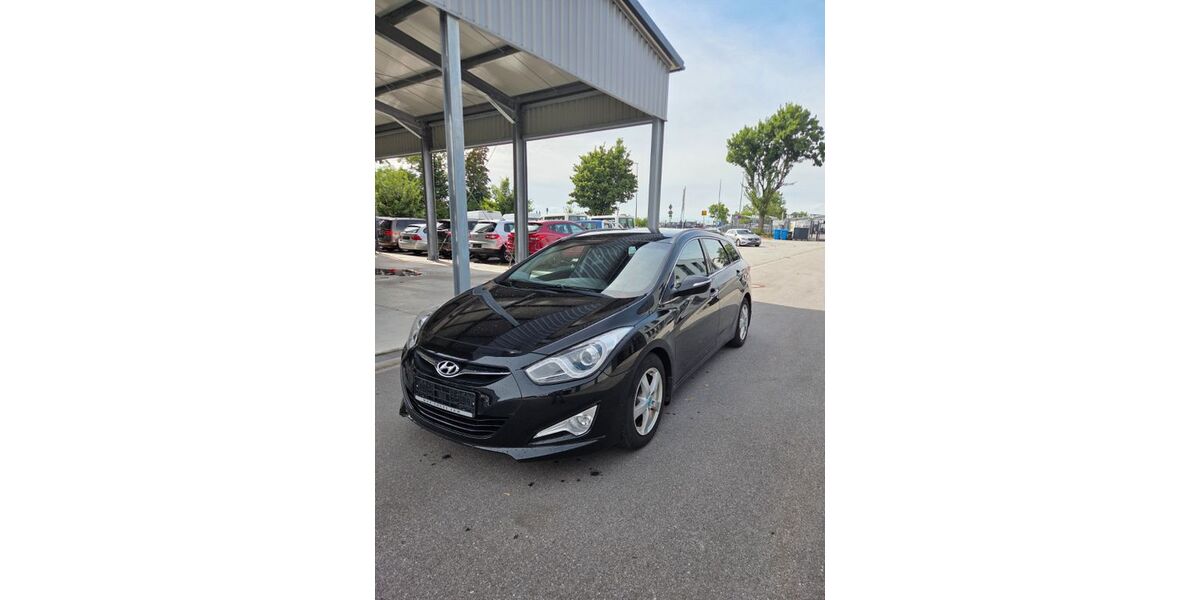 Hyundai i40 111.238 km 4.990 &euro; Auerbach 94530