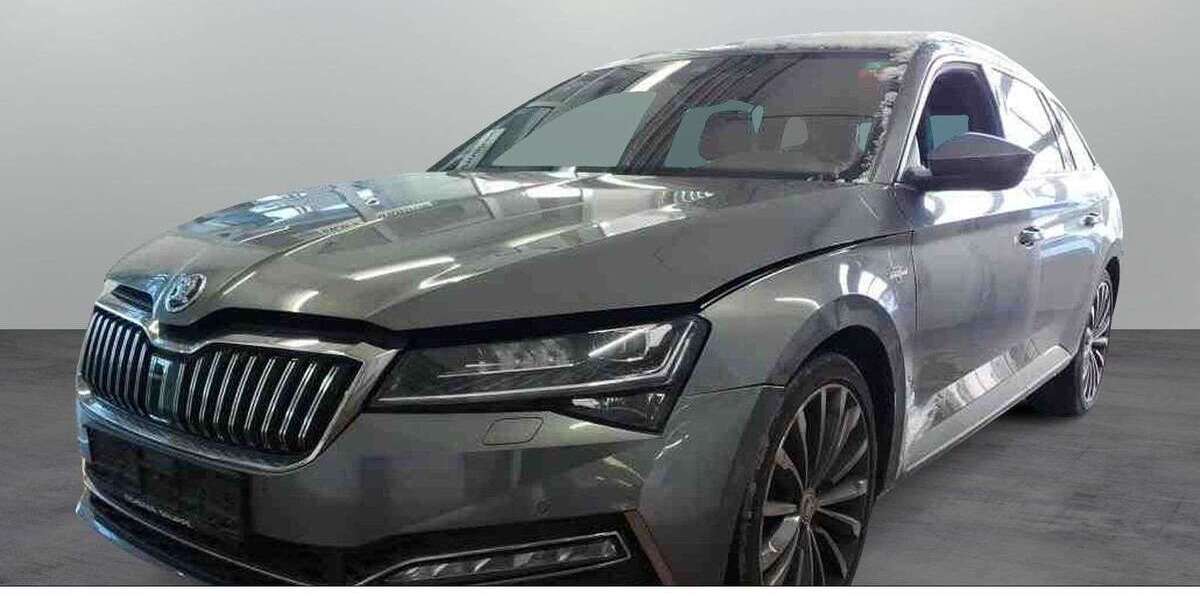 Skoda Superb 117.600 km 29.970 &euro; Kreuzwertheim 97892