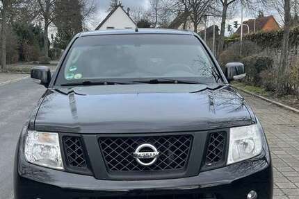 Nissan Navara 130.300 km 16.300 &euro; Hanau 63454