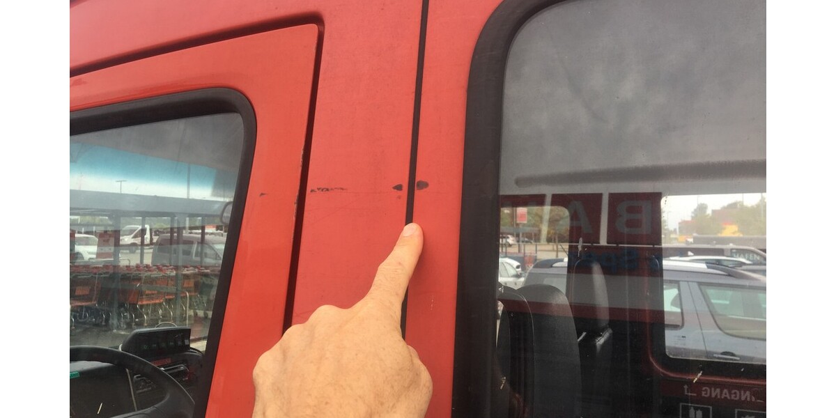 Mercedes-Benz Sprinter 178.000 km 8.300 € Berlin 10178