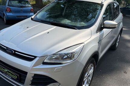 Ford Kuga 105.881 km 5.860 &euro; Bad Berneck 95460