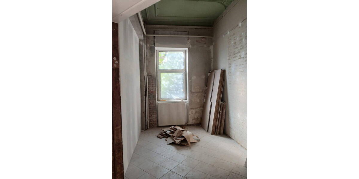 Etagenwohnung Dresden Mickten - 5 Zimmer, 139 m&sup2;, 299.000&euro; | Angebot:26334930