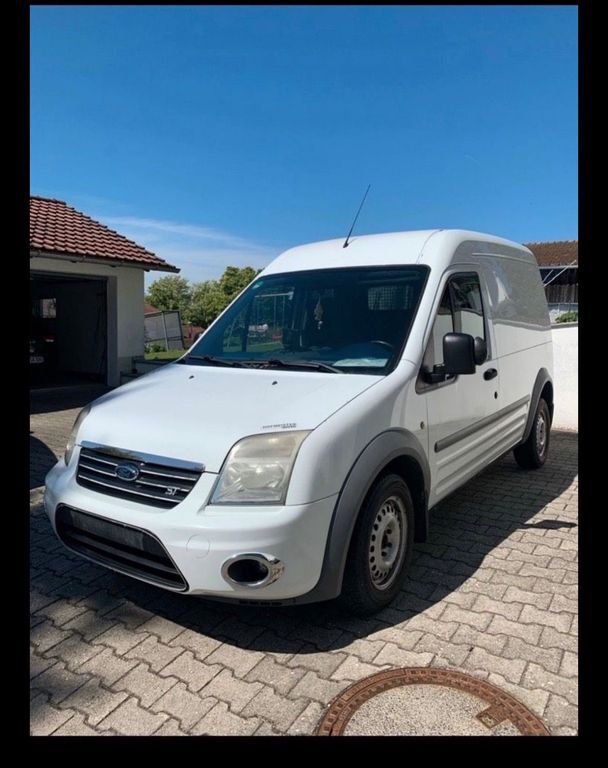 Ford Tourneo Connect 210.000 km 2.100 € Deggendorf 94469