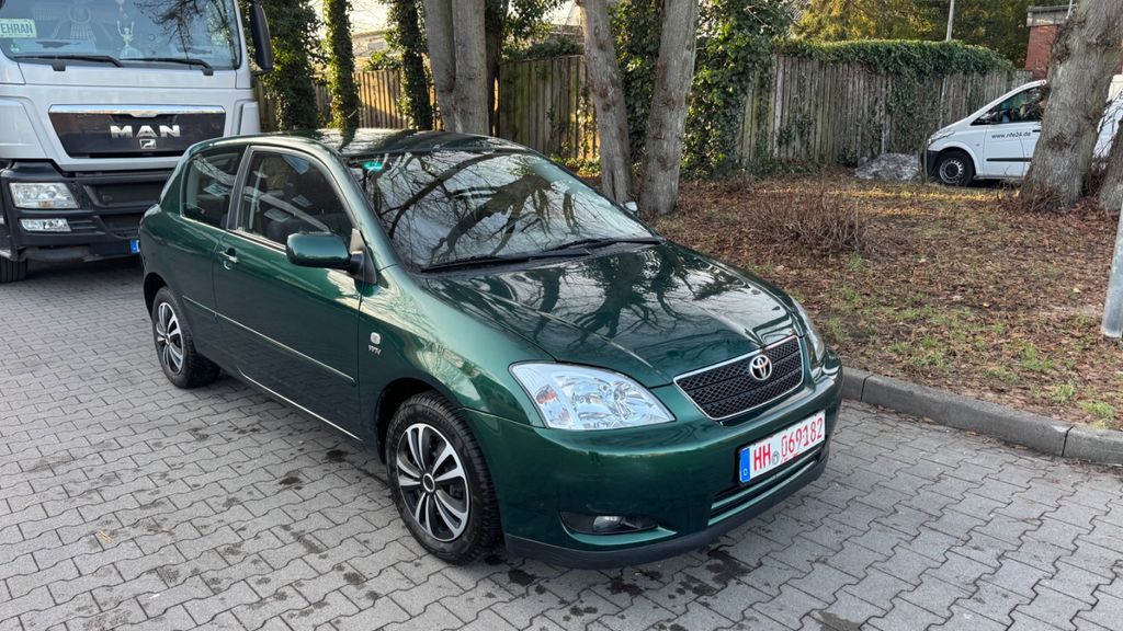 Toyota Corolla 121.000 km 3.999 &euro; Hamburg 22045