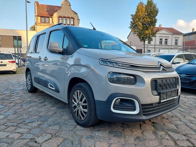 Citroen Berlingo 123.741 km 12.200 € Leipzig 04229